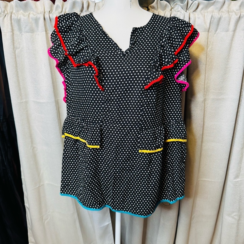 ANDREE BY UNIT Black and White Polka Dot Ruffled Bubble Blouse - Picture 3 of 11